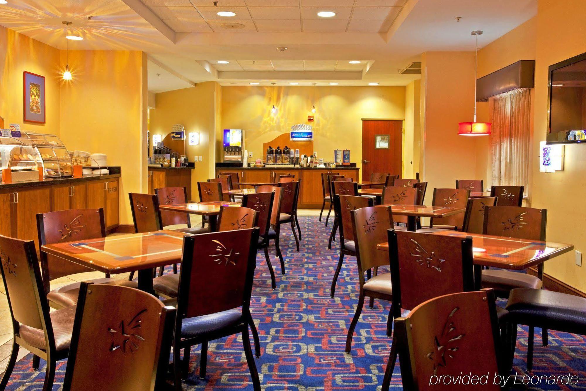 Holiday Inn Express & Suites - Nearest Universal Orlando By Ihg Esterno foto